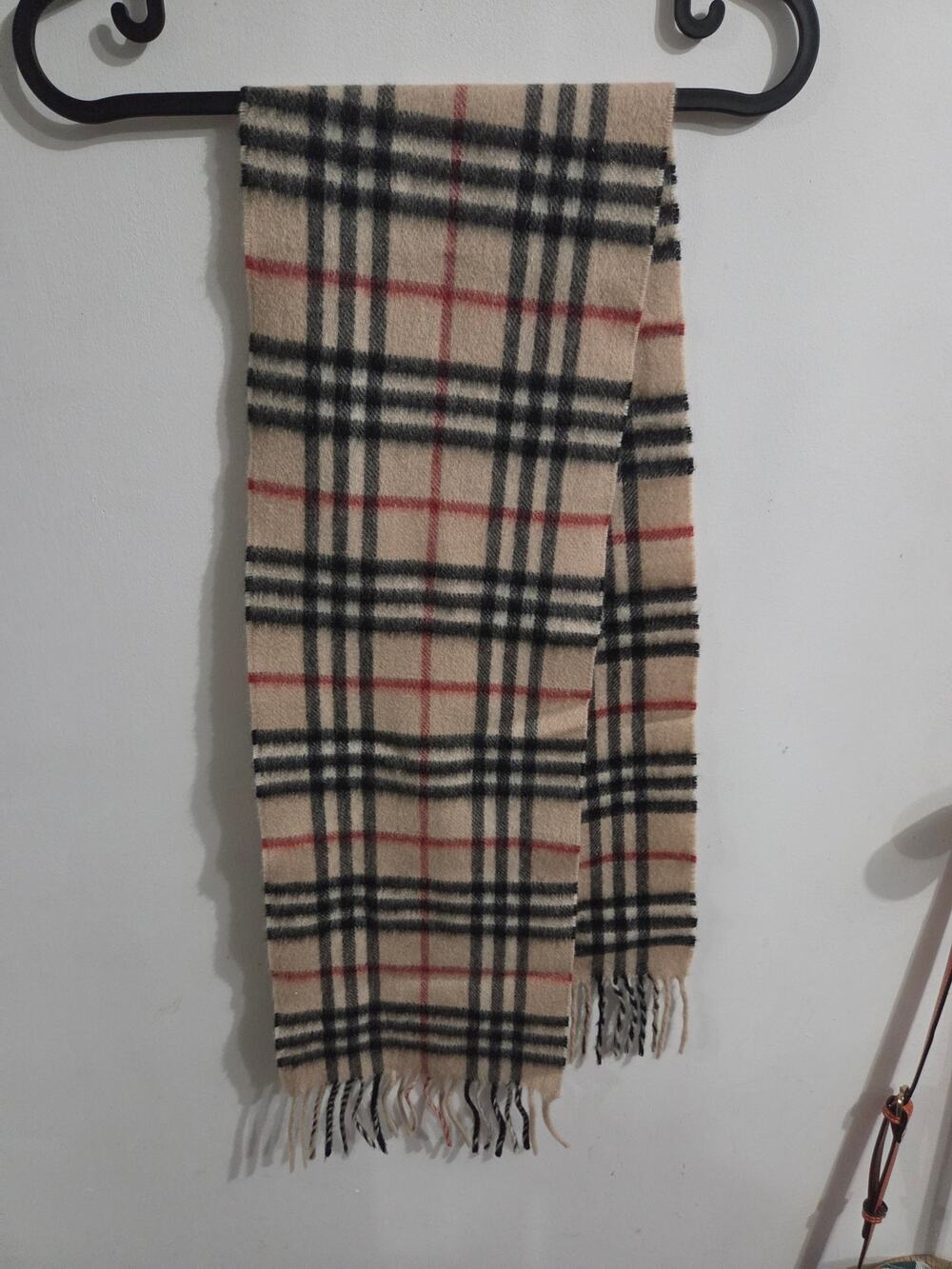 Burberry London 100% cashmere scarf